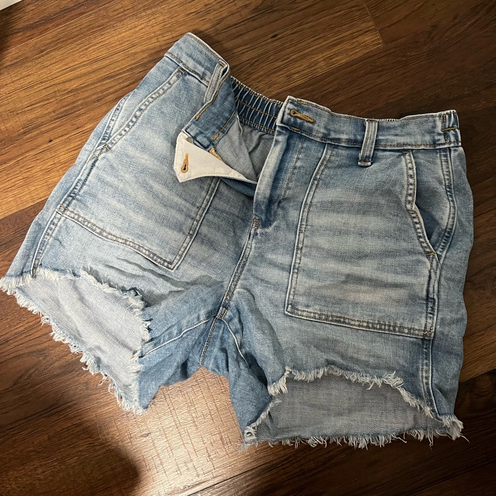 AERIE STRETCHY WAIST SHORTS